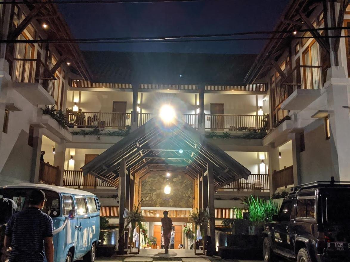 Villa Damar Boutique Hotel Bandung Extérieur photo