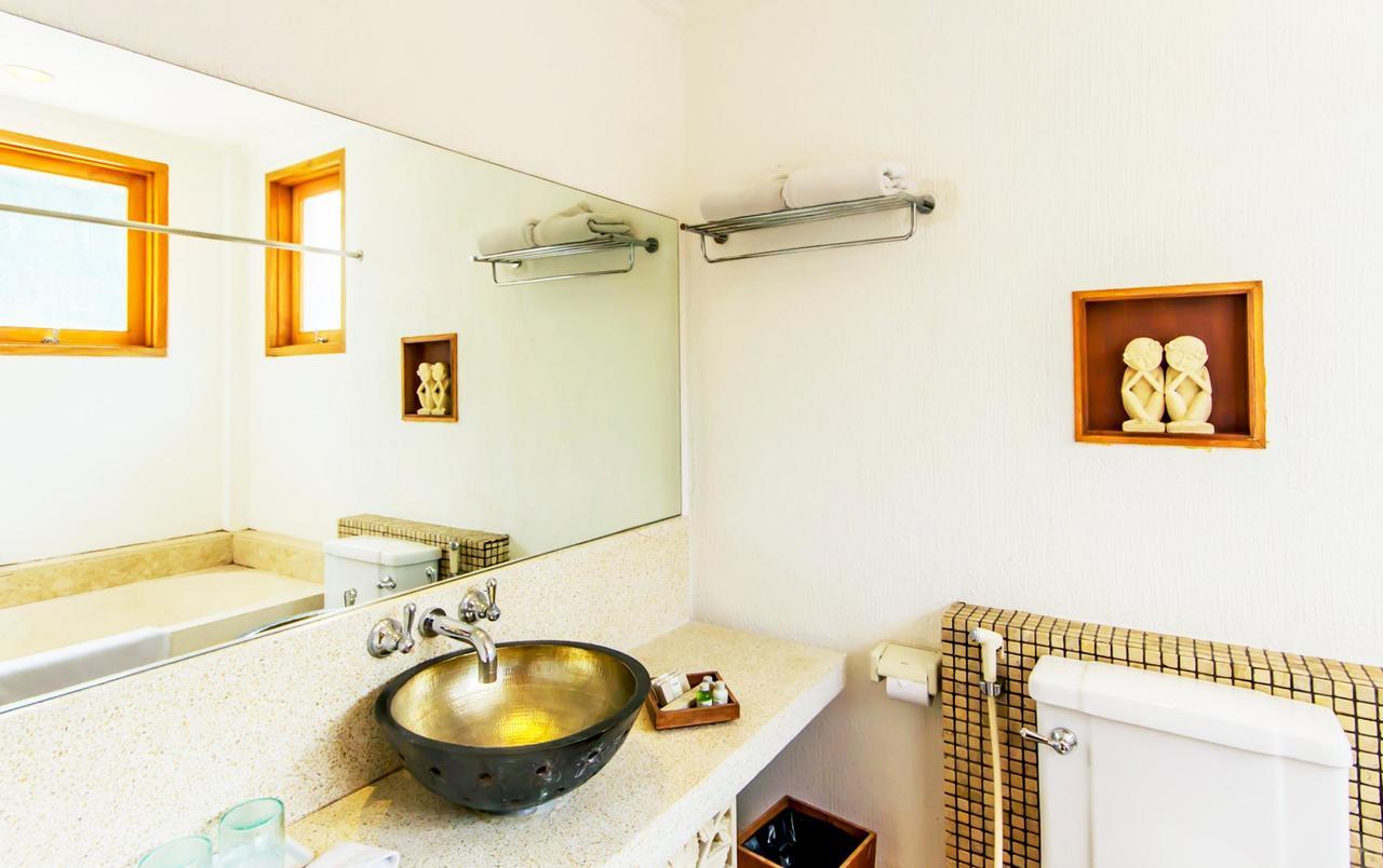 Villa Damar Boutique Hotel Bandung Extérieur photo